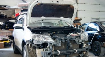 Демонтаж переднего бампера Toyota RAV4: подробная инструкция для самостоятельного снятия